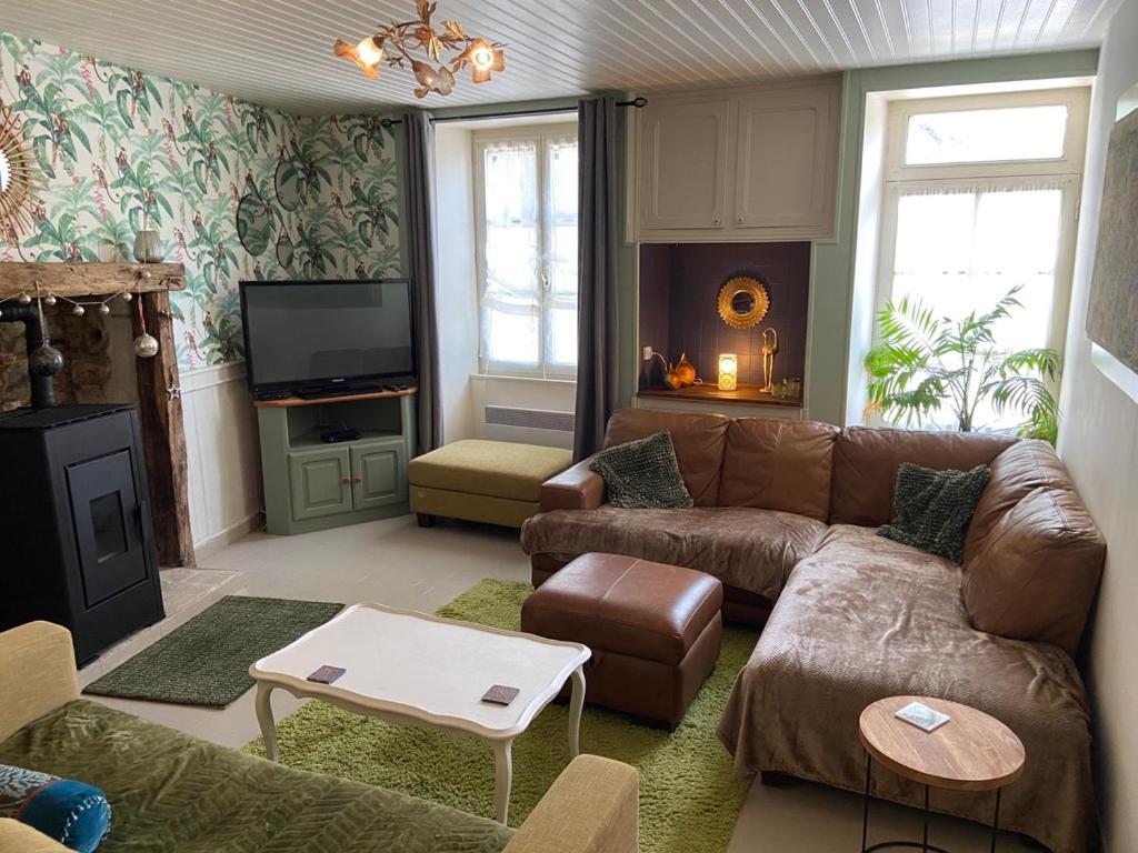 Maison La Roche Chambre D'Hotes Le Vigeant Zewnętrze zdjęcie